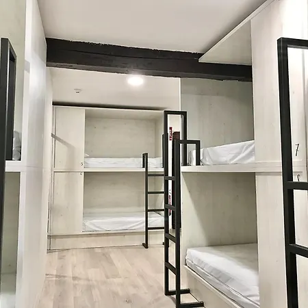 Quartier Jabalquinto Hostel