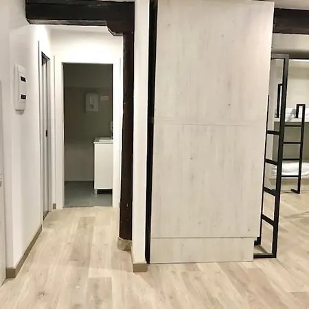 Quartier Jabalquinto Hostel
