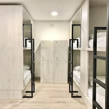 Quartier Jabalquinto Hostel *