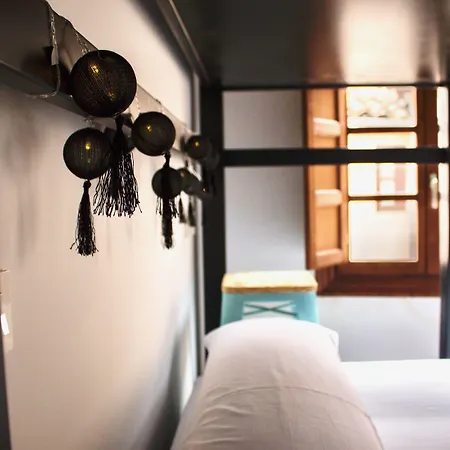 Quartier Jabalquinto Hostel *