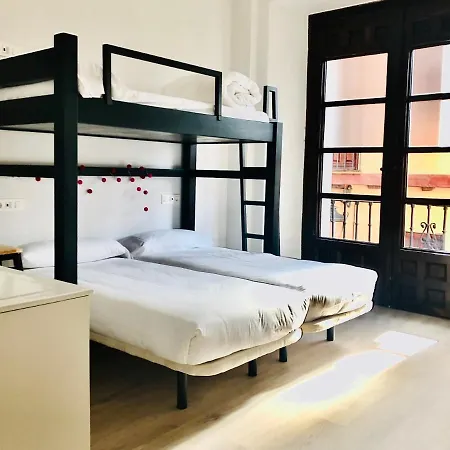 Quartier Jabalquinto Hostel *