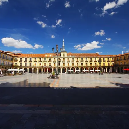 Quartier Jabalquinto Hostel León
