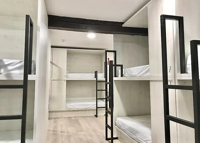 Quartier Jabalquinto 호스텔